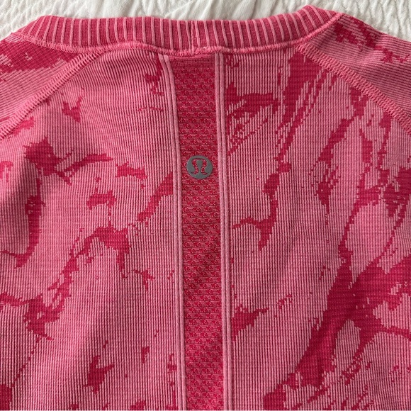 Swiftly Tech Crew in Heathered Bon Bon - Picture 4 of 6